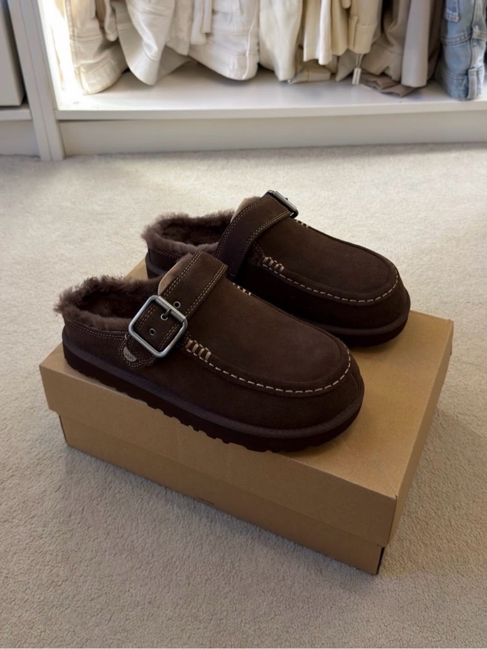 UGG Goldenstar Evelina clogs